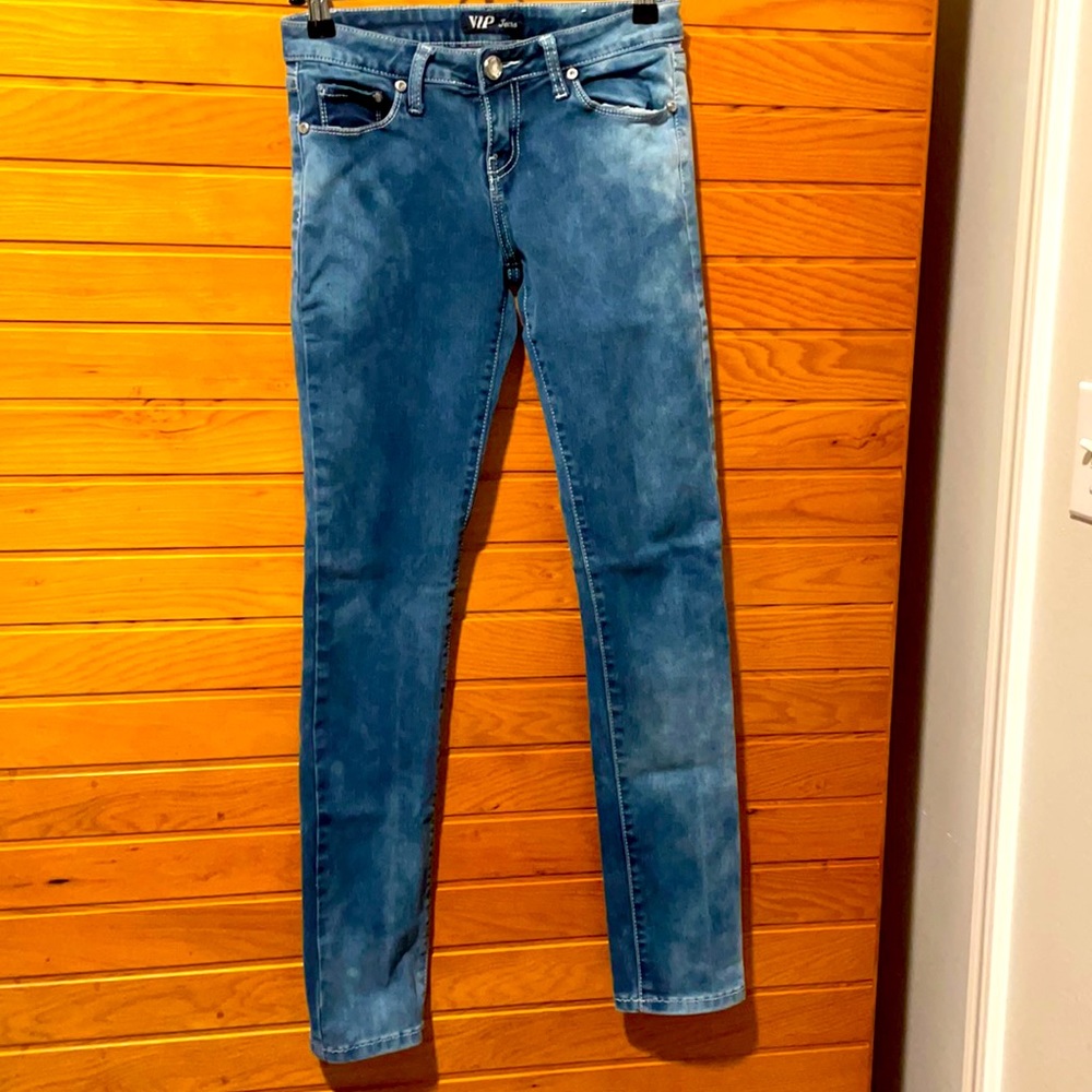 3/$10💙 VIP Sz 5/6 Skinny Jeans, Rhinestone button, washout/fade, stretch, soft!